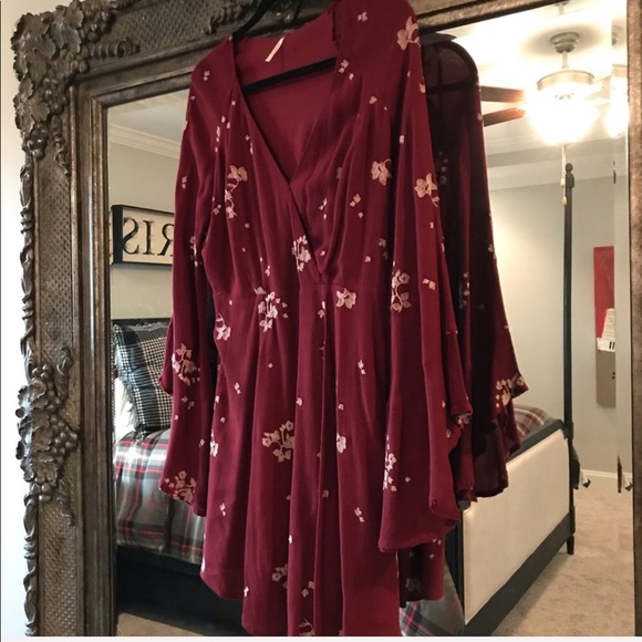 Free People flutter sleeve mini boho dress size 2 - Picture 6 of 7